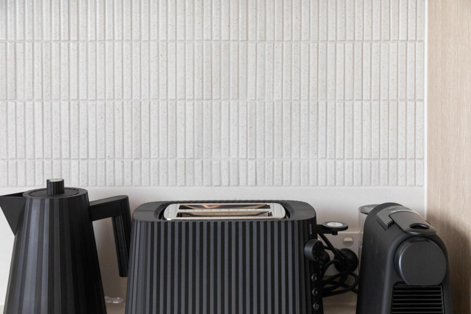 The Lodge - 4 Luxury Central Private Studio Rooms - Free Wifi Mount Gambier Phòng bức ảnh